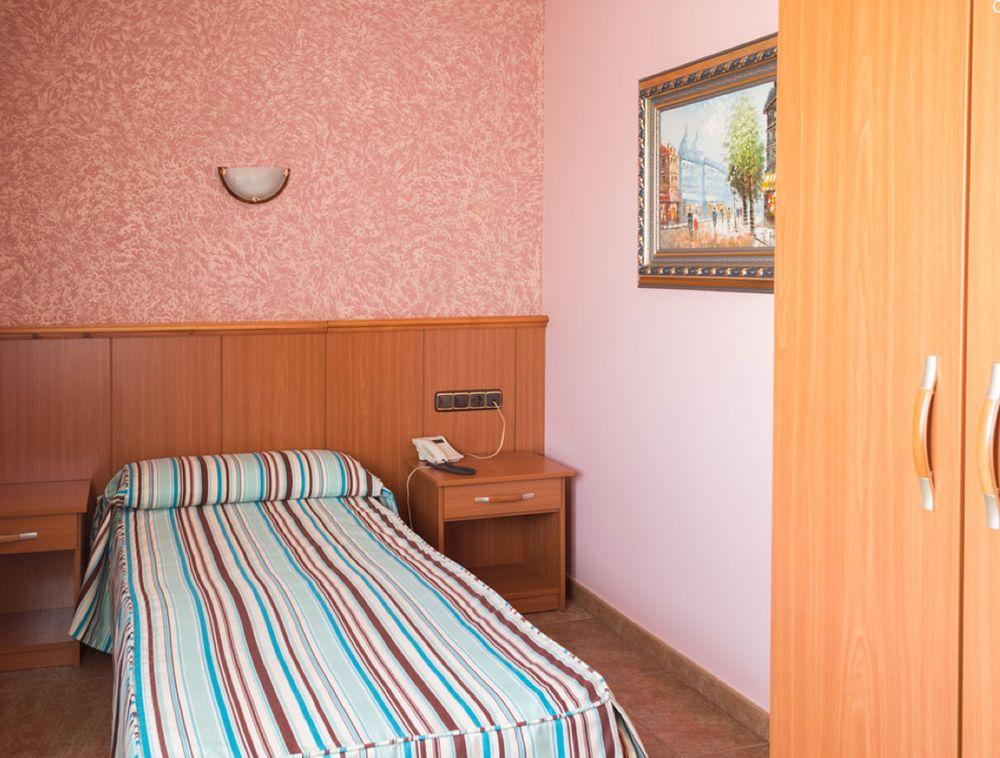 Hotel Real De Castilla 토르데실라 외부 사진