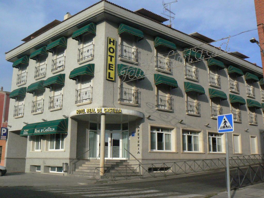 Hotel Real De Castilla 토르데실라 외부 사진