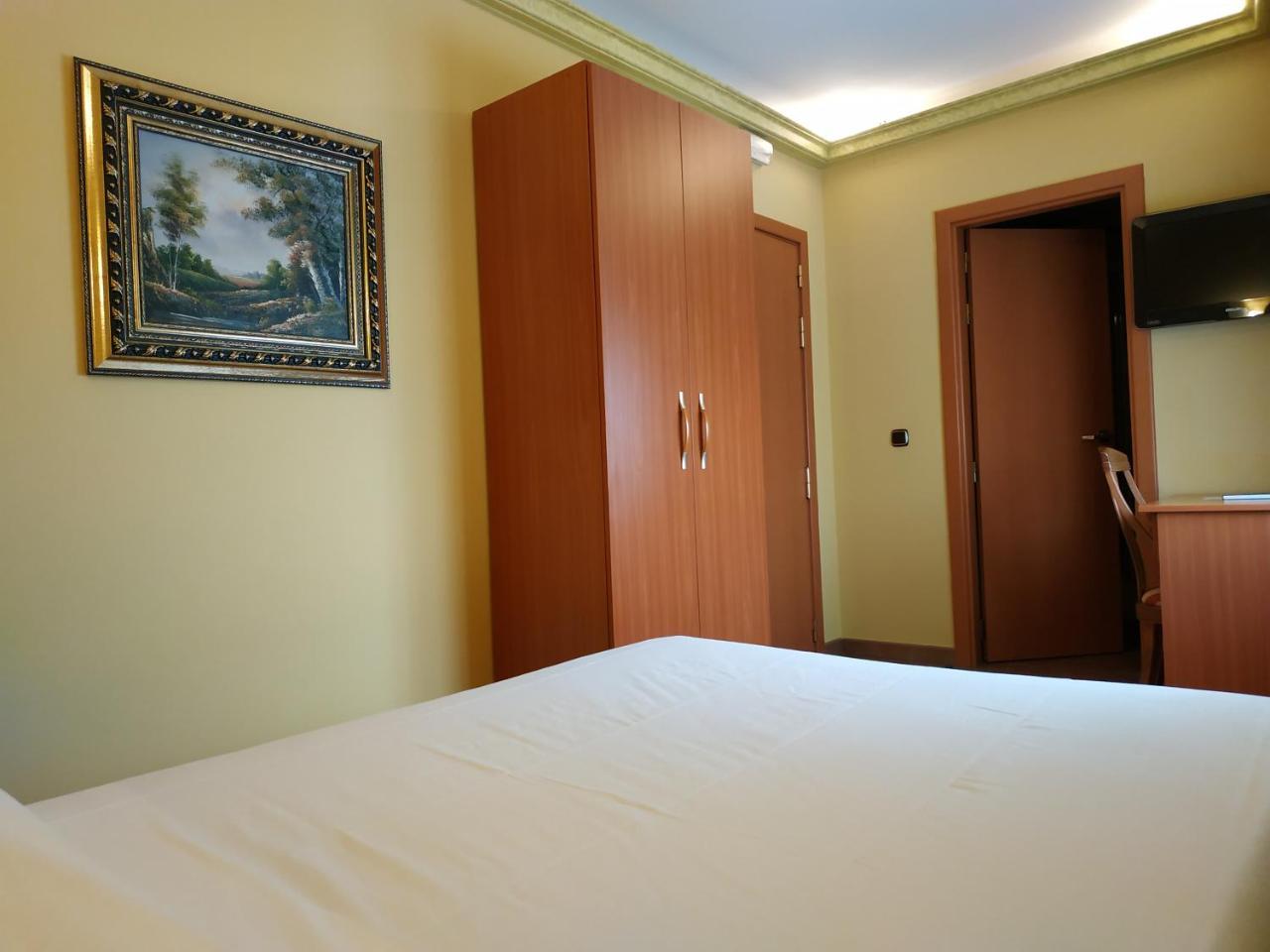 Hotel Real De Castilla 토르데실라 외부 사진